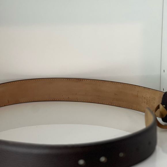 Gucci Dark Brown pebbled, leather Belt with Gold Logo Buckle - Picture 6 of 9
